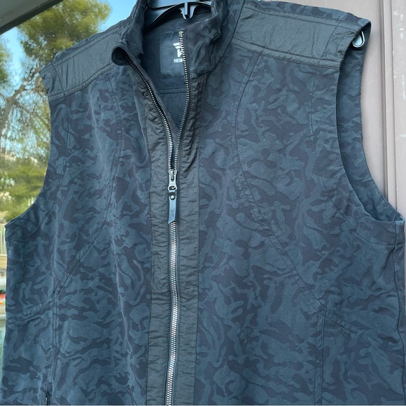 PXG Swing Vest * Black Camo * M - Picture 1 of 14